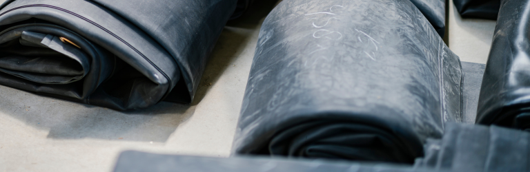 Waarom wordt EPDM op rol geleverd en wat zijn de voordelen? 